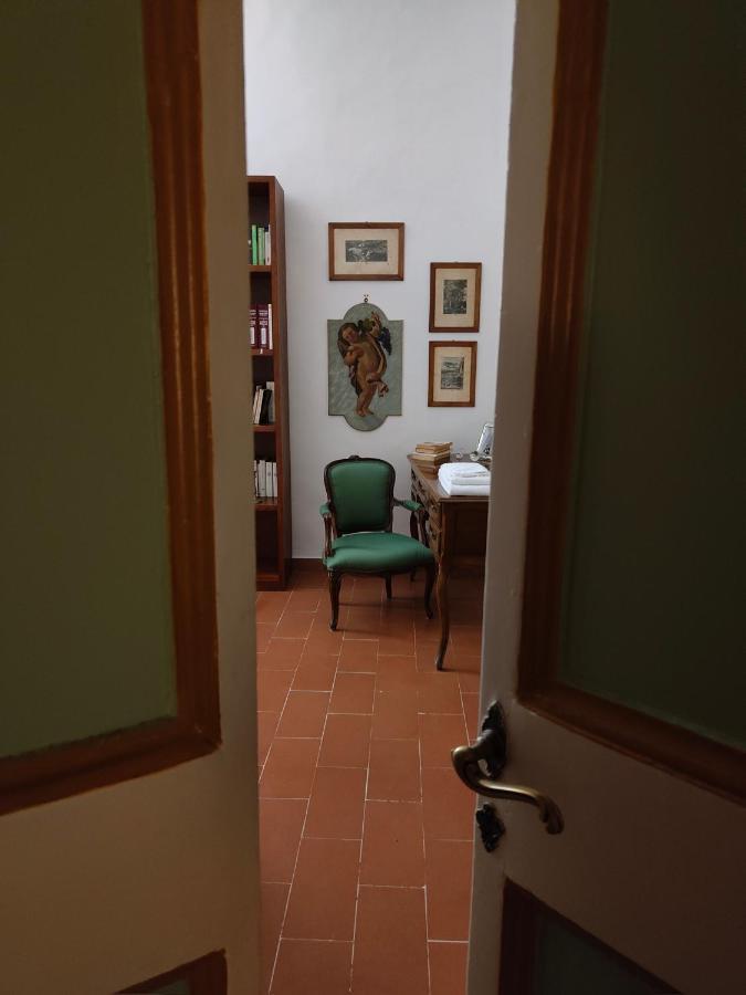 Dimora Lucrezia Apartment