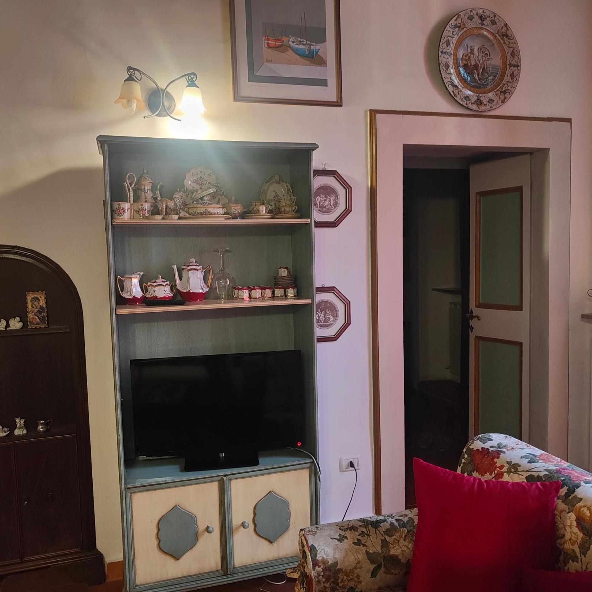 Dimora Lucrezia Apartment