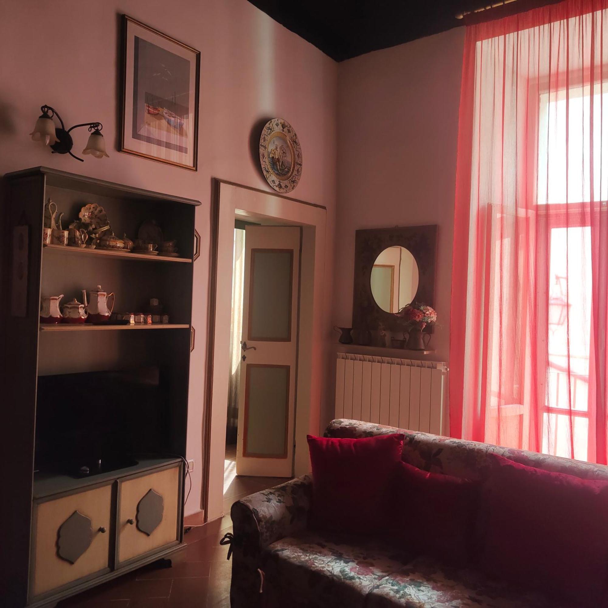 Dimora Lucrezia Apartment *